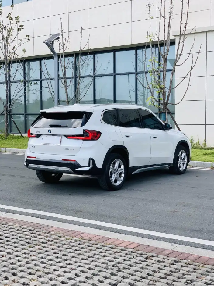 BMW X1 2023 Model sDrive20Li X Design Set – фото 5