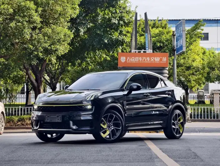 Lynk & Co 05 2020 Model 2.0TD 2WD Shine Halo – фото 1