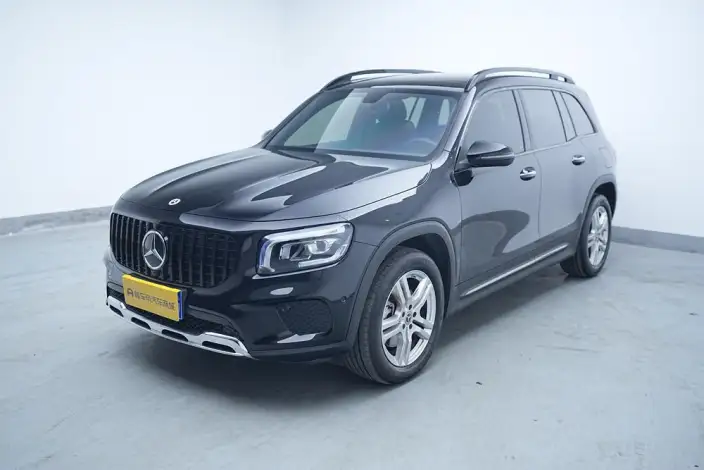Mercedes-Benz GLB 2023 Model GLB 220 Dynamic Model – фото 1