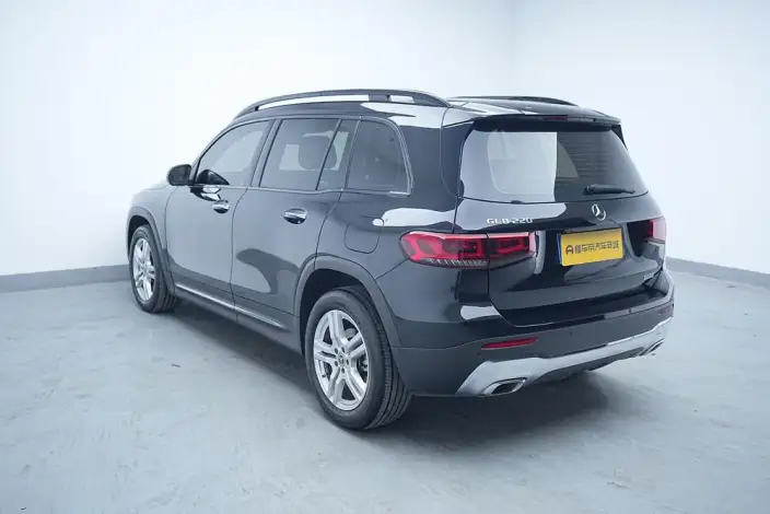 Mercedes-Benz GLB 2023 Model GLB 220 Dynamic Model – фото 5
