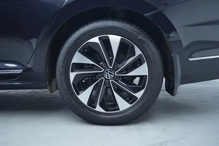 Volkswagen Passat 2022 Model 280TSI Elite Edition – фото 9