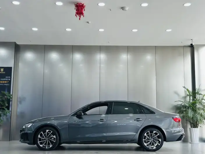 Audi A4 L 2023 Model 40 TFSI Luxury Dynamic Model – фото 4