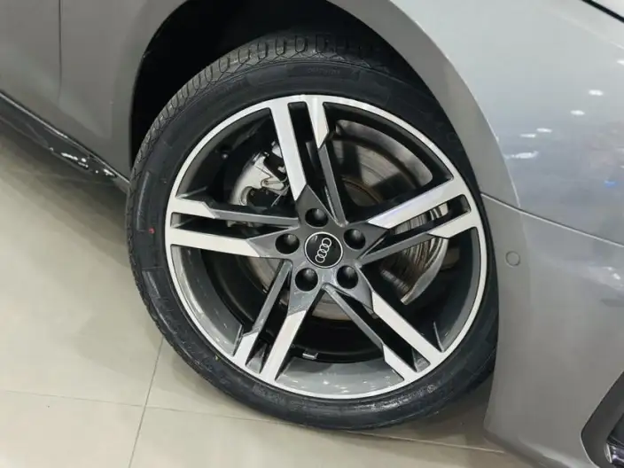 Audi A4 L 2022 Model 40 TFSI Luxury Dynamic Model – фото 8