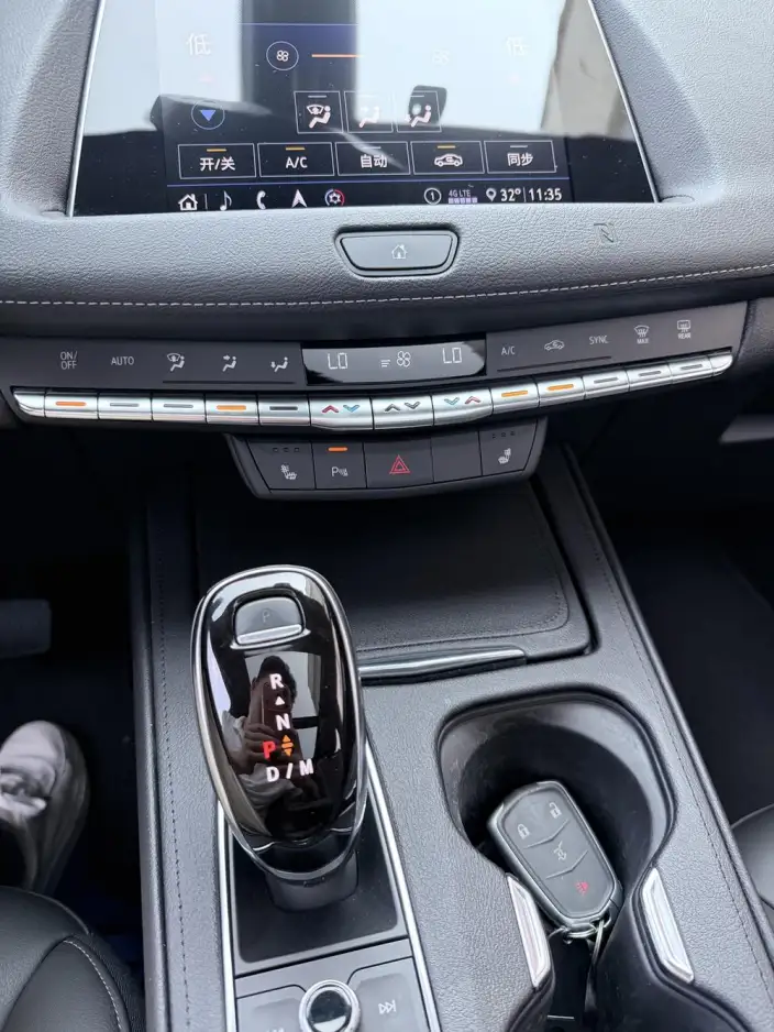 Cadillac XT4 2020 Model 28T 2WD Leading Model – фото 7