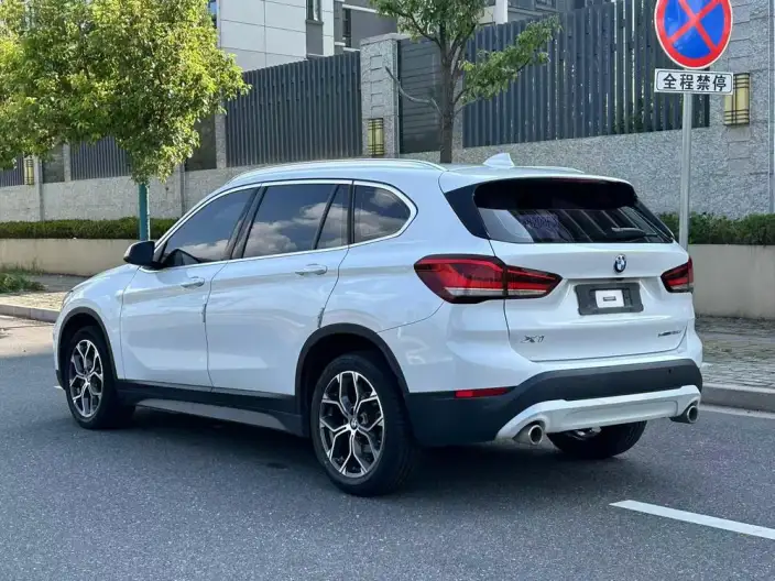 BMW X1 2020 Model sDrive25Li Leading Model – фото 4
