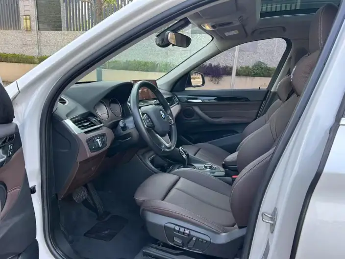 BMW X1 2020 Model sDrive25Li Leading Model – фото 8