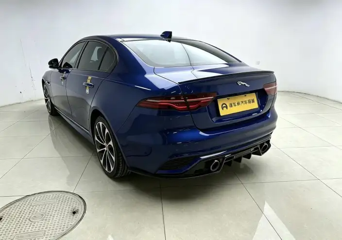 Jaguar XE L 2021 Model 2.0T 250PS R-DYNAMIC SE Technology Edition Sports Edition – фото 5
