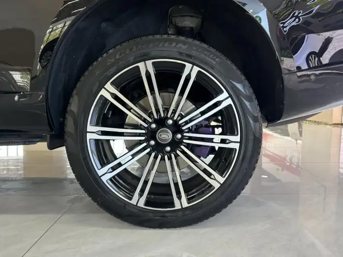 Range Rover 2023 Model 3.0 L6 400PS Shengshi VII seat Extended Edition – фото 6
