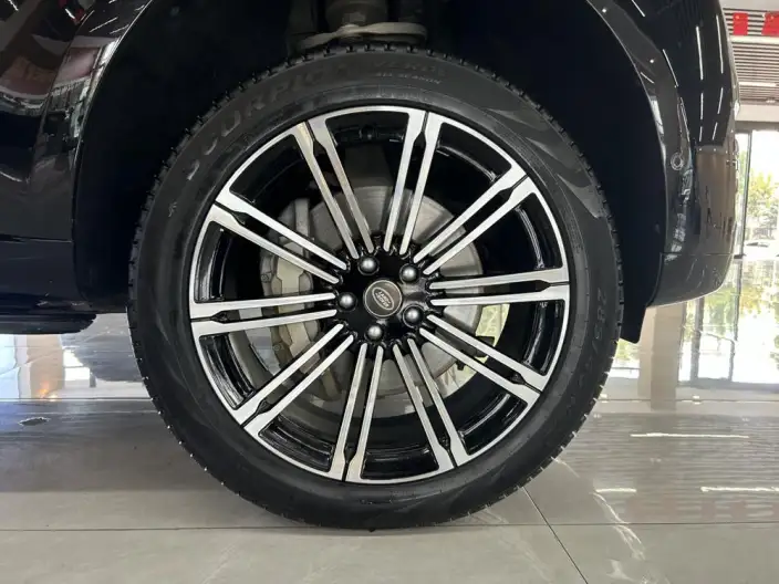 Range Rover 2023 Model 3.0 L6 400PS Shengshi VII seat Extended Edition – фото 7