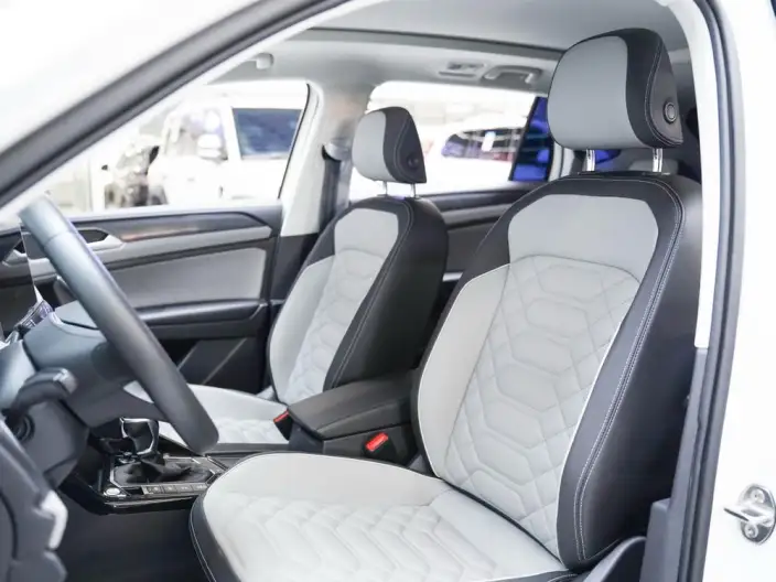 Volkswagen Tayron 2023 Model 330TSI 2WD Luxury Plus Advanced version – фото 9