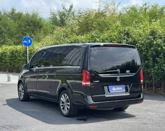 Mercedes-Benz V-Class 2021 Model V 260 Pilot Edition – фото 4