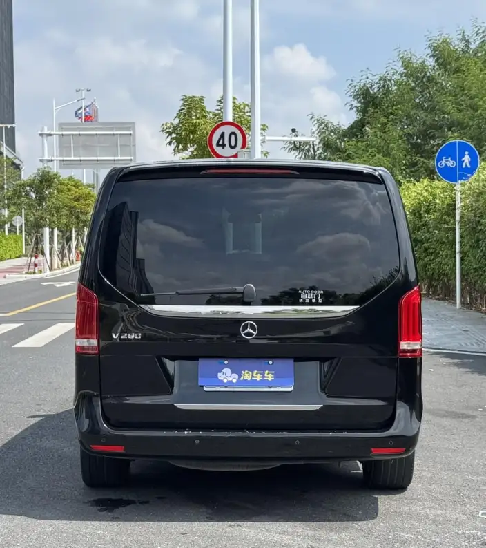 Mercedes-Benz V-Class 2021 Model V 260 Pilot Edition – фото 5