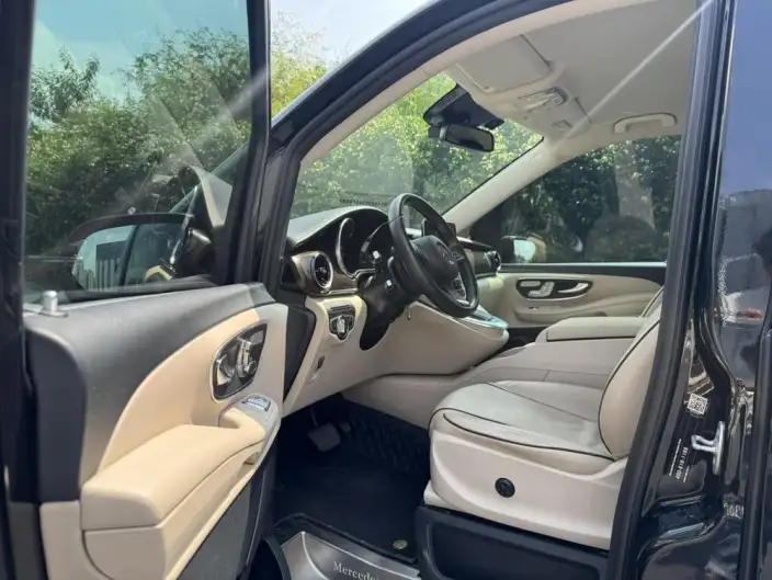 Mercedes-Benz V-Class 2021 Model V 260 Pilot Edition – фото 8