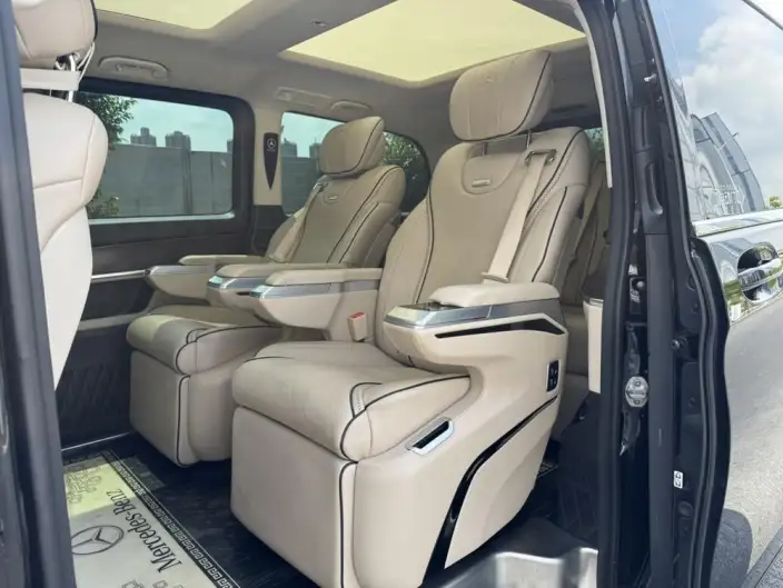 Mercedes-Benz V-Class 2021 Model V 260 Pilot Edition – фото 9