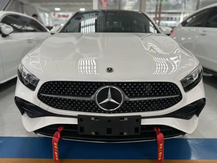Mercedes-Benz A-class 2024 Model Facelift A 200 L Fashion Edition – фото 2