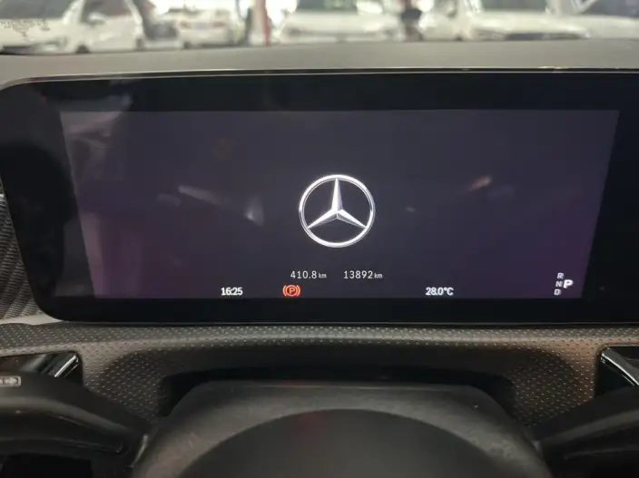 Mercedes-Benz A-class 2024 Model Facelift A 200 L Fashion Edition – фото 10