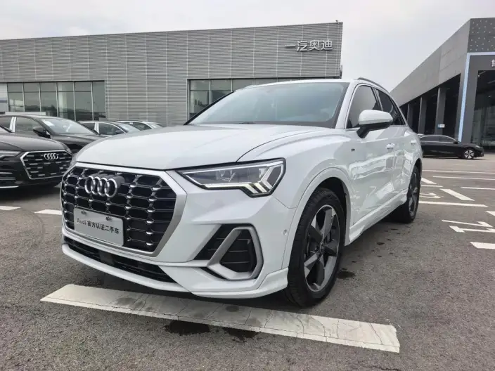 AUDI Q3 2022 Model 35 TFSI Fashion Dynamic Model – фото 1