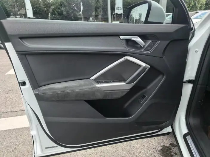 AUDI Q3 2022 Model 35 TFSI Fashion Dynamic Model – фото 7