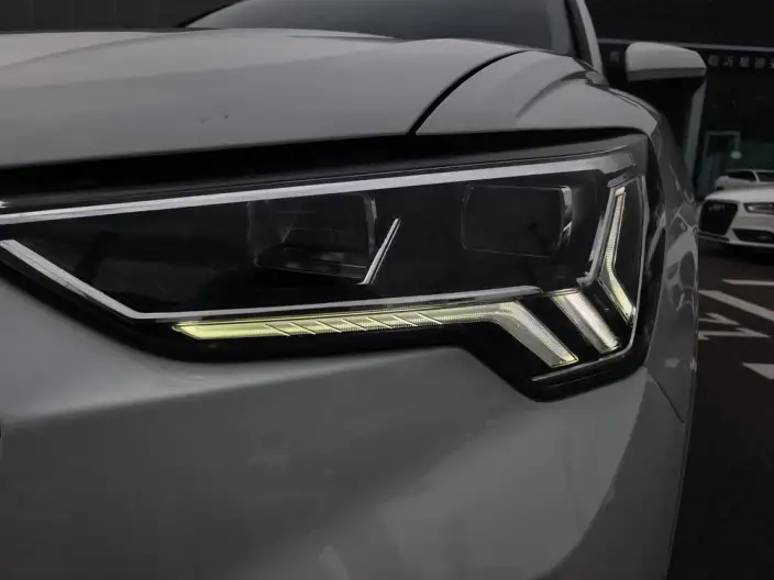 AUDI Q3 2022 Model 35 TFSI Fashion Dynamic Model – фото 10