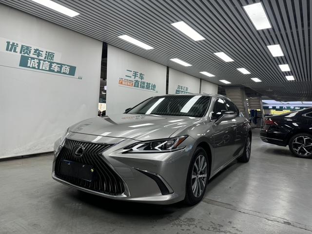 Lexus ES 2020 200 Excellence China VI – фото 1