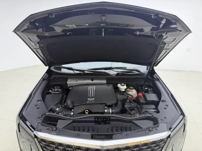 Cadillac XT4 2024 Model 25T 2WD Fashion Model – фото 10