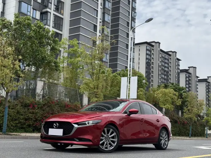 Mazda3 Axela 2021 Model 2.0L Automatic Zhi Shine Edition – фото 1
