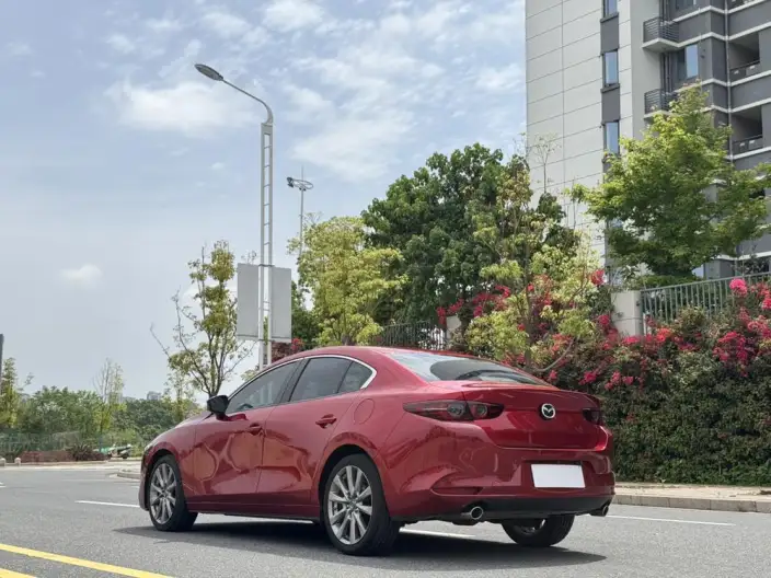 Mazda3 Axela 2021 Model 2.0L Automatic Zhi Shine Edition – фото 4