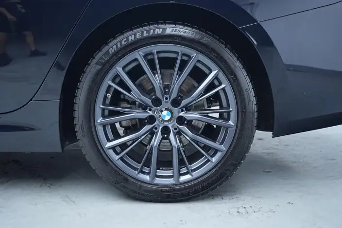 BMW 3 Series 2023 Model 325Li M Sports Night Set – фото 9