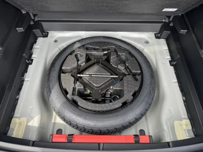 Geely Boyue L 2023 Model 1.5TD DCT Noble Model – фото 10
