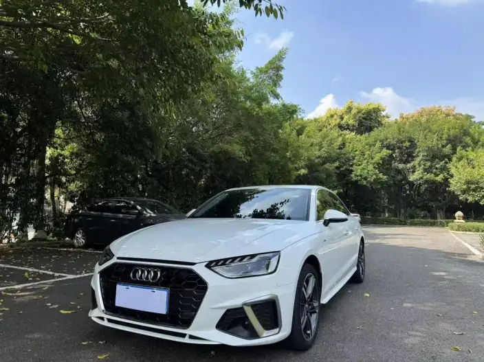 Audi A4 L 2020 Model 40 TFSI Luxury Dynamic Model – фото 1