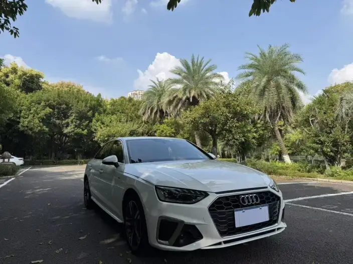Audi A4 L 2020 Model 40 TFSI Luxury Dynamic Model – фото 3