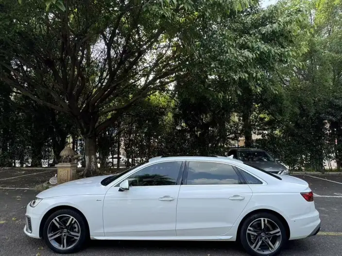 Audi A4 L 2020 Model 40 TFSI Luxury Dynamic Model – фото 4