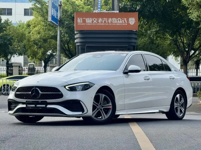 Mercedes-Benz C-Class 2022 Model C 200 L Sports Edition – фото 1