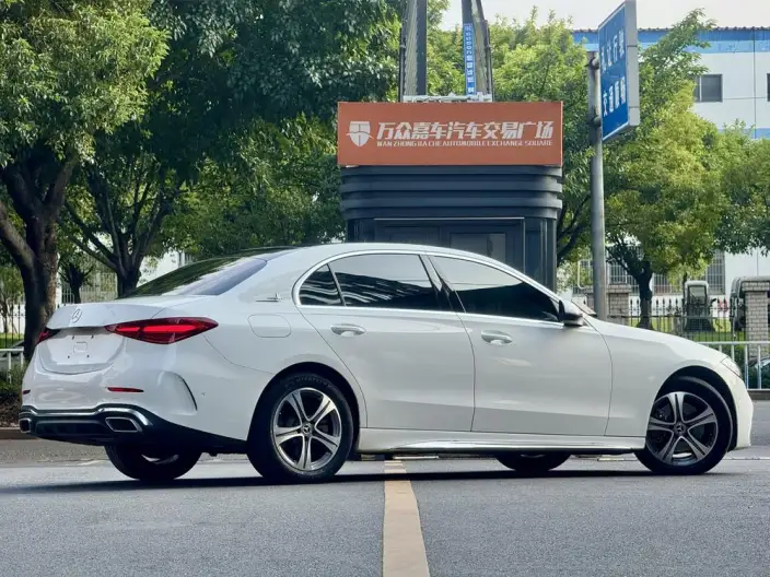 Mercedes-Benz C-Class 2022 Model C 200 L Sports Edition – фото 5
