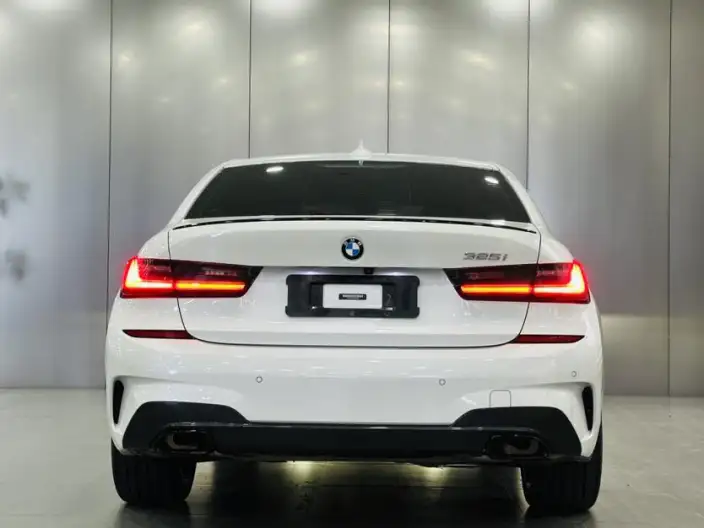 BMW 3 Series 2021 Model 325i M Sports Night Set – фото 5
