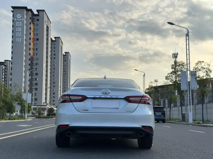 Toyota Camry 2021 Model 2.0G Deluxe Edition – фото 5