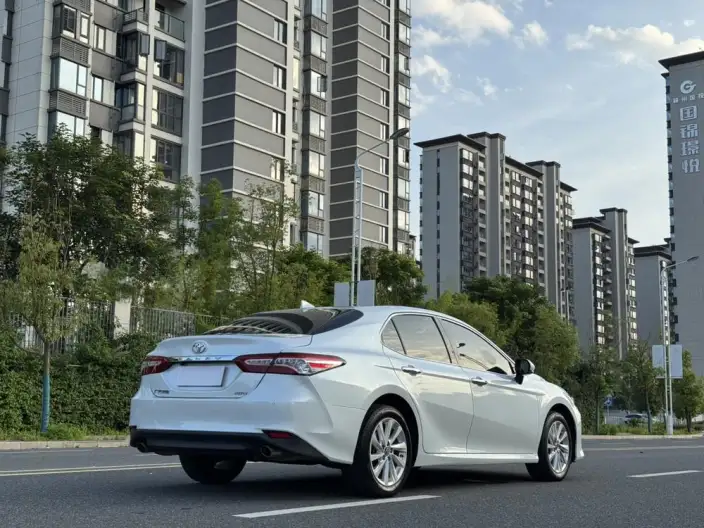 Toyota Camry 2021 Model 2.0G Deluxe Edition – фото 6