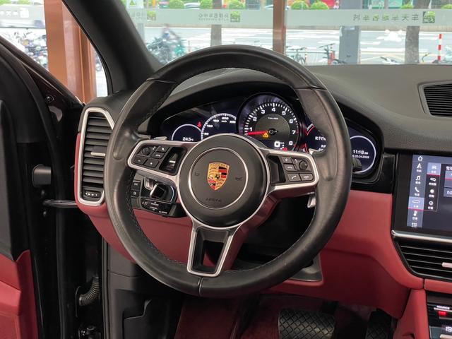 Porsche Cayenne 2019 Cayenne 3.0T – фото 9