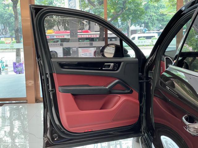 Porsche Cayenne 2019 Cayenne 3.0T – фото 20