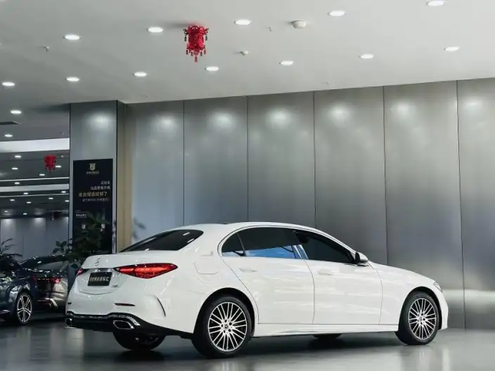 Mercedes-Benz C-Class 2025 Model C 260 L Sports Edition – фото 6