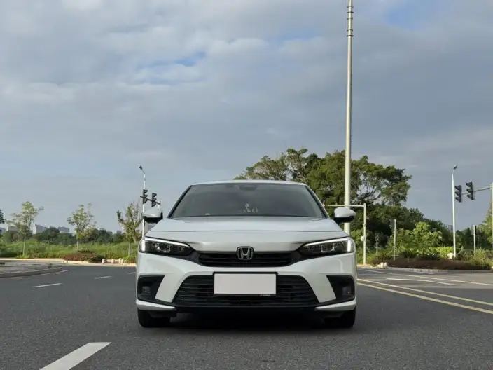 Honda Civic 2023 Model 240TURBO CVT Momentum Edition – фото 2
