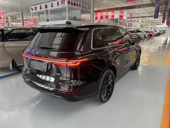 Li Auto ONE 2021 Model Extended Range 6 seat Edition – фото 6
