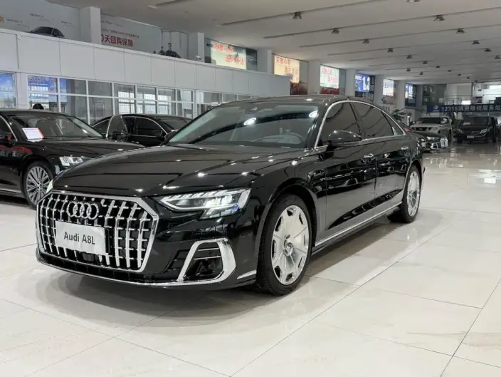 Audi A8 2023 Model A8L 55 TFSI quattro Flagship Model – фото 1