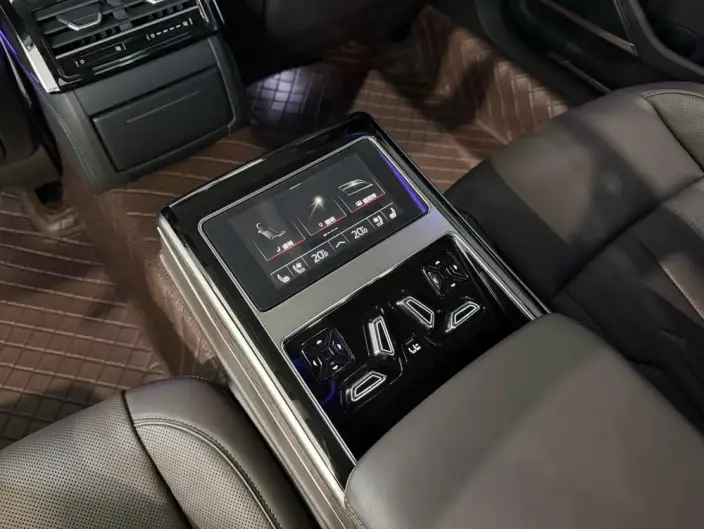 Audi A8 2023 Model A8L 55 TFSI quattro Flagship Model – фото 8