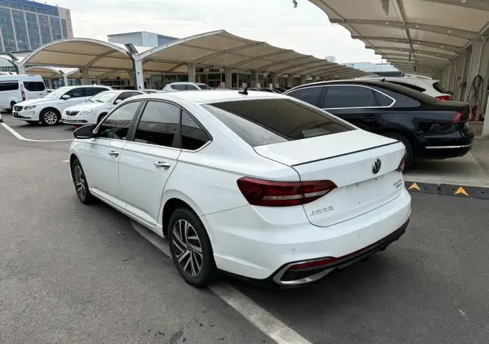 Volkswagen Lavida 2023 Model 280TSI DSG Starry Sky Manyi Edition – фото 4