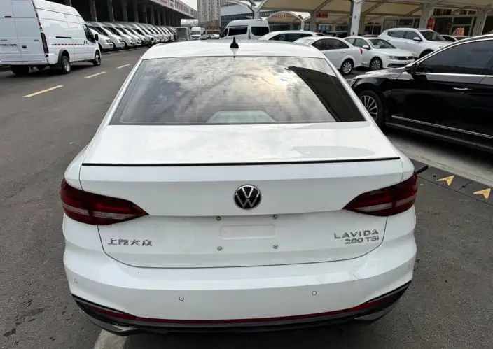 Volkswagen Lavida 2023 Model 280TSI DSG Starry Sky Manyi Edition – фото 5
