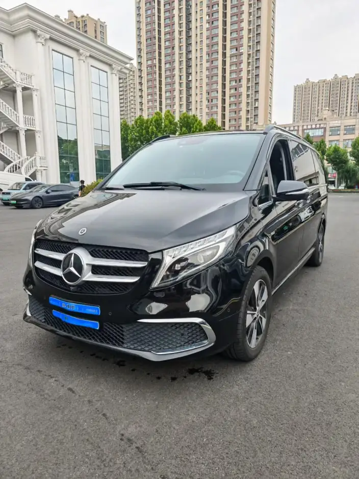 Mercedes-Benz V-Class 2021 Model V 260 Pilot Edition – фото 1