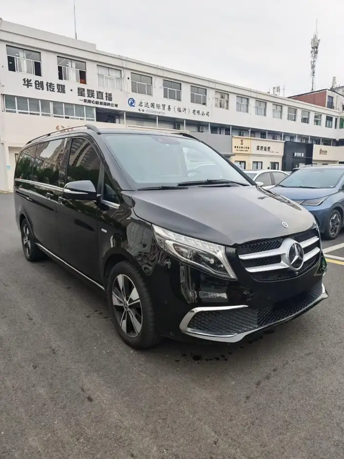 Mercedes-Benz V-Class 2021 Model V 260 Pilot Edition – фото 3