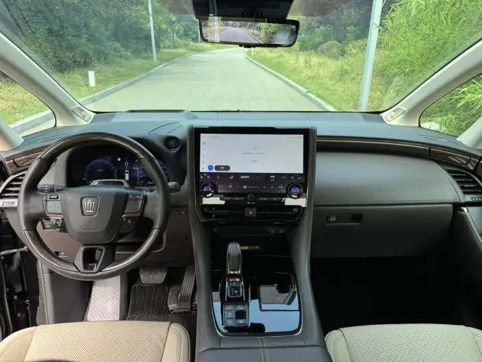 Vellfire 2023 Model Toyota Crown 2.5L Intelligent Hybrid 4WD Supreme Executive Edition – фото 7