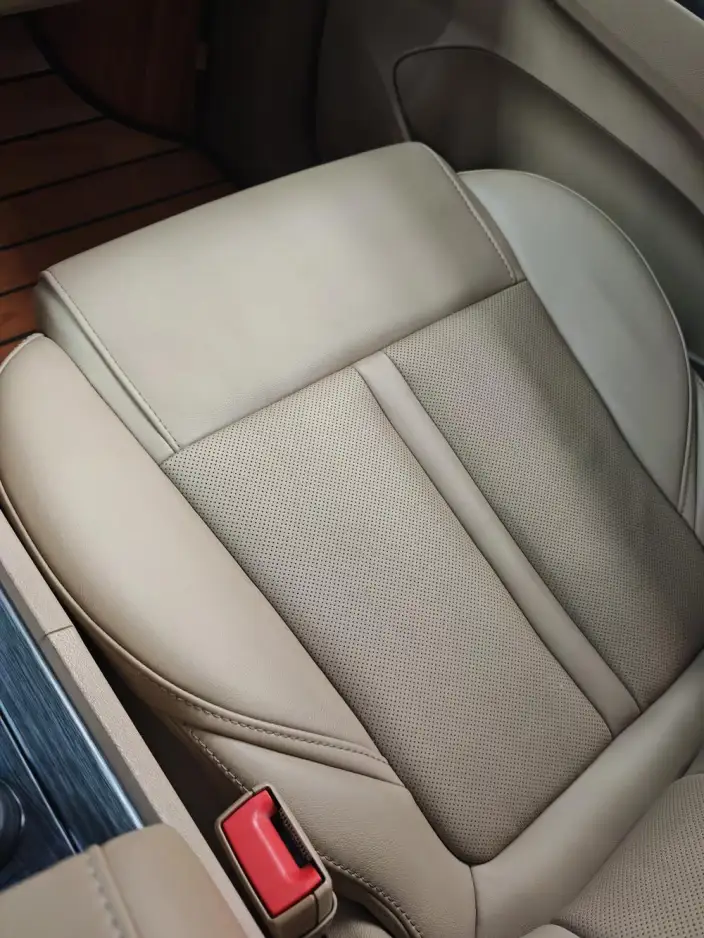Buick GL8 2021 Model ES Luzun 653T Luxury Model – фото 4